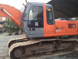 รถแม็คโคร Hitachi รุ่น zx 200-1 สภาพพร้อมใช้งาน เครื่องดี ปั้มดี เอวแน่น โซ่เต็ม ใช้งาน 10,50