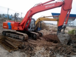 ขายด่วน HITACHI EX200-2 เก่านอกพร้อมใช้งานมีเอกสารอินวอย เครื่องแน่นรถสวย