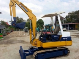 รถขุดโคมัสสุPC30-6เก่าญีปุ่นแท้ โทร.085-4288184 ชัชวาลย์