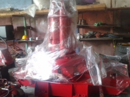 ขายเครน8ตัน UNIC 3ปอก2ชักกระบอกคู่ พร้อมขาหลัง สภาพดี พร้อมติดตั้งได้เลยครับ