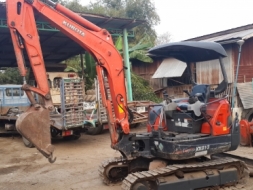 ขายรถแบ็คโฮคูโบต้า30 ใช้งานดีครบเร็วเเรงสุดๆ