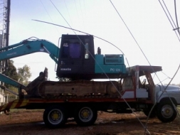 ขายแพ็คคู่ ****แบคโฮ KOMATSU PC120-3++++เทลเลอย์ อีซูซุ145
