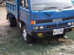 ขายด่วนดั้ม115 ห้างแท้ ปี37 Fหน้าหลัง ดั้มยาว3.60 ยาง8.25-16