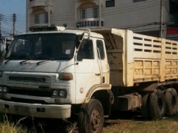 ขายสิบล้อดั้ม