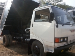 Hino FB112 6 ล้อ ดั้ม รถพร้อมใช้งาน