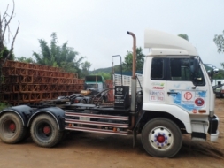 หัวลาก NISSAN 350 HP ปี 51