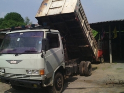 ขายหกล้อกลาง Hino สภาพดีพ้อมใช้