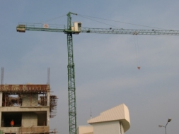 ขายทาวเวอร์เครน 4 ตัน สูง 35 เมตร แขนยาว 37 เมตร