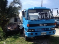 รถโม่ปูนสภาพพร้อมใช้งาน อีชูชุ