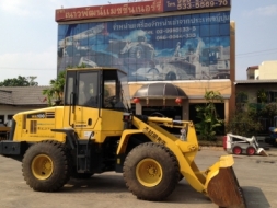รถตัก WA100-5 Komatsu ชั่วโมงใช้งานน้อย ราคา 1,690,000.- บาท 0860044333, 0890080077 www.nmc99.co