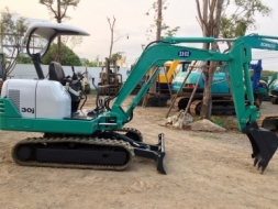 ขายรถขุดแบ็คโฮ IHI 30J (เท่า PC30)พร้อมใช้ ไม่เคยผ่านการใช้งานในไทย ติดต่อ 086-775-7900, 086-324-199