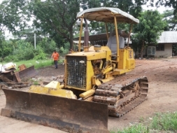 ขายแทรคเตอร์D20Pรุ่น5ถูกพร้อมไช้งานต่อรองได้