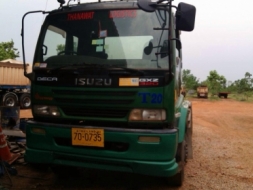 ขายด่วน รถสิบล้อหัวลาก ISUZU DEGA 320 พร้อมใช้งาน เอกสารพร้อม