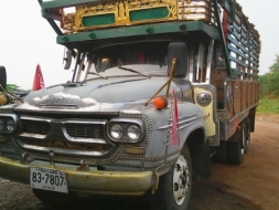 ขายสิบล้อหัวยาวเพลาเดียว อีซูสุ เพาเวอร์ เครื่อง EH-700-168 แรง เกียร์ร็อก      สโลว์อินเตอร์ 4 สปีด