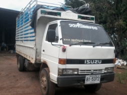 ขาย6ล้อเครื่อง135 แรง แอร์เย็น 295000 ด่วนเลยคับ