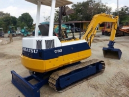 รถขุดโคมัสสุPC30-6เก่าญีปุ่นแท้ โทร.085-4288184 ชัชวาลย์