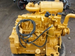 ขายเครื่อง KOMATSU S4D105-3 สตาร์ทติดง่าย