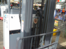 จำหน่ายรถโฟร์คลิฟท์ ไฟฟ้า NICHIYU ยืนขับ 1.3 ตันเสาเข้าตู้ 4 เมตร (3 ท่อน) FBRMW13-75 ทำสีแล้ว