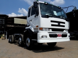 สั่งได้ค่ะ สวยๆเลยค่ะ 12 ล้อ NISSAN UD เครื่อง MD92 330 แรงม้า ช่วงกระบะ ยาว 7.80 เมตร ยางใหม่ คัชซี