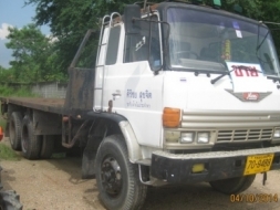 ขาย F17 สิบล้อเพลาเดียวพื้นเรียบยาว 6 m เครื่อง EH700 168 แรง พร้อมใช้ โทร 088-4501277