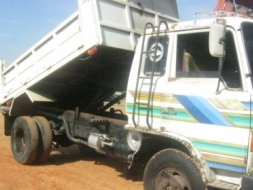 ขายรถ6ล้อดั๊ม HINO FD เครื่อง HO6C 195 แรงม้า 590000 บาท