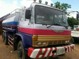 ขายรถน้ำมันHINO F18เครื่องHO7C 185แรง พ.เพาเวอร์ เบรกทิฟฟี่ เครื่องดี แคชซีสวย ถังน้ำมันบรรจุได้16,0