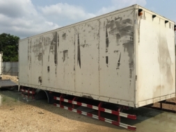 ขายตู้ เปล่า6ล้อครับโทร081-9441107(มีหลายลูกครับ)