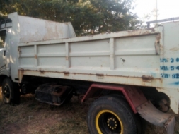 หกล้อ HINO KM 777 ดั้ม สภาพดีพร้อมใช้งาน ทะเบียนพร้อมโอน