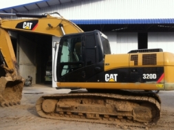 ขายรถแบคโฮ CAT 320-D จดทะเบียน ปี.57 ชั้วโมงงาน 10.342 ช. ม ราคา.1750000 ต่อรอง สนใจโทร