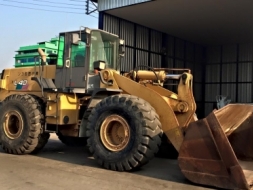 รถตักล้อยาง L40