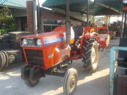 ขายรถไถนาพร้อมโรตารี่ HlNOMOTO E182 รถเก่านอนยังไม่เคยใช้งานในไทย เครื่องดี พร้อมใช้งานซื้อไปใช