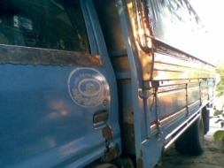 ขายisuzu 6ล้อช่วงยาว