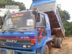 ขายครับ  มาใหม่สดๆๆร้อนๆๆ  6ล้อ  ดั้ม ร็อกกี้175  รถพร้อมใช้งาน  ได้เลย  เครื่องดี  คัสชีสวย   กะบะด