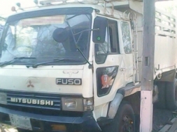 MITSUBISHI FUSO FN527 - 195 HP 6D16 MA 24772 สิบล้อดั๊มพ์ 2 เพลา 10 SPEED กระบะดั๊มพ์เหล็กหน้าพระลาน