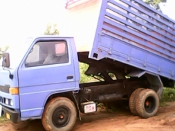 รถดั๊มเกษตร 6 ล้อสั้น เครื่อง 88 แรง เครื่องดี ครัชชีสวย พร้อมใช้งาน