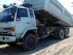 Isuzu rocky 240 รถห้าง นางฟ้าแท้ สองเพลาดั๊ม เทอร์โบ อินเตอร์คูลเลอร์ มีระบบลากพ่วง รหัสแชสซี FXZ23