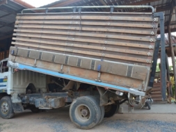 ขายรถบรรทุก 6 ล้อ KM ดั้มเกษตร