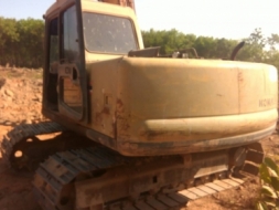 komatsu 120-6 คอลโทรลสั้น ตามสภาพ เครื่องดี ปั๊มดี ใช้งานอยู่ 087-2976734 095-0403929