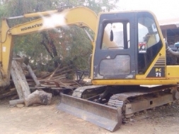 KOMATSU PC 71-7 รถบอดี้สวยพร้อมทำงานได้เลยครับ เครื่องยนต์อีซูซุ 4BD1 แรงดีไม่มีเยิ้มปั๊มเดิมทำงานได