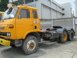เหลือน้อยแล้วครับรถหัวลาก NISSAN UD คัชซีCW30 เครื่อง230แรง ปี30 เครื่องดี คัชซีดี ระบบเบรคทำงานดี