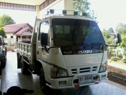 NKR  ปี 49  ดั้มพ์  ตามภาพ   ราคา   665,000  บาท