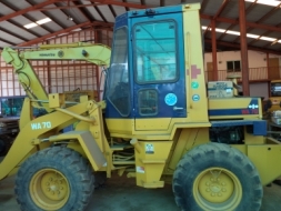 ขายรถตักล้อยาง KOMATSU WA 70-1 แขนยาว 3.90 เมตร::089-0000080,081-9443772