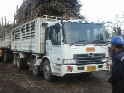 ขายรถ24ล้อโปรเฟียดั้มแม่ลูกเครือง360แรงปี57วิ่งได้87341กิโล