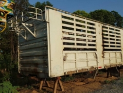 ขาย กระบะล่องสามมิตรไม่ดั้ม