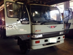 ขายรถ 10 ล้อ HINO FL 3 H กระบะพื้นเรียบ ยาว7.5เมตร เครื่องยนต์ 195 แรงม้า สนใจติดต่อ 089-8914921