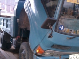 หกล้อ อีซูซุ KSดั้ม115แรง-4-BD-1ฝากดำ สภาพดีช่วงล่างใหญ่ท้าย F พร้อมใช้งาน เล่มทะเบียน ภาษีเต็ม พร้อ