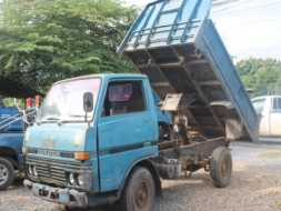 โตโยต้าไดน่า หนุ่มทางหลวงBU20เครื่องดีแซสซีสวยเลยครับดัมพ์ได้