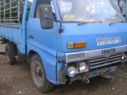 อีชูชุ 85 แรง ((ไม่มีทะเบียน )) ราคา 95,000 บาท