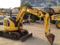 รถขุด PC28UU Komatsu รุ่นใหม่ รถสวย สนใจติดต่อคุณชุมพล 086-0044333 หรือ www.nmc99.com