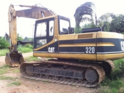 ขาย !! รถแบคโฮ ยีห้อ CAT 320 !! สภาพพร้อมใช้งาน